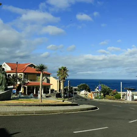 Semesterbostad Ocean View Porto Moniz